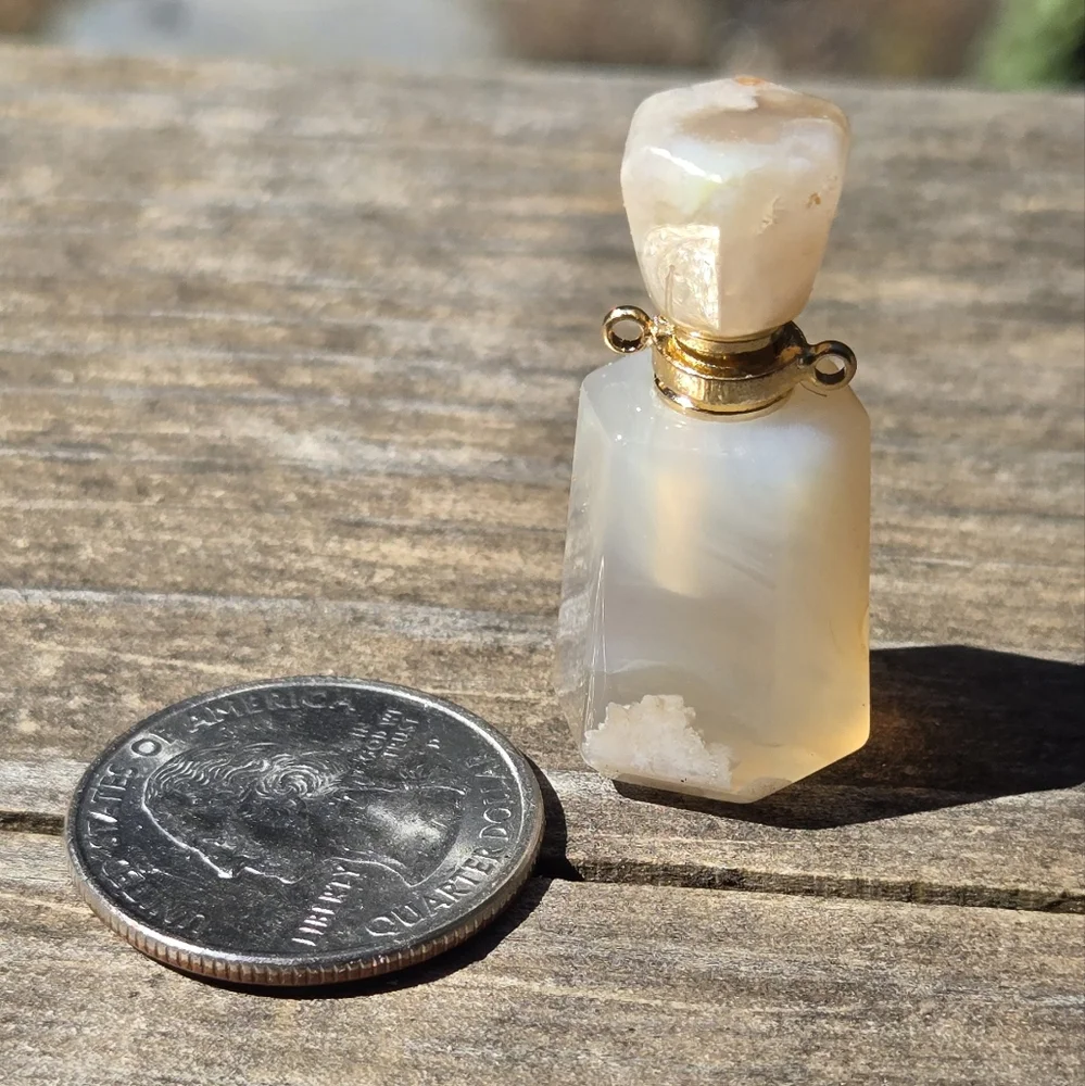 Coral Agate Crystal Bottle Pendant Essential Oil Aroma Therapy - Picture 1 of 6
